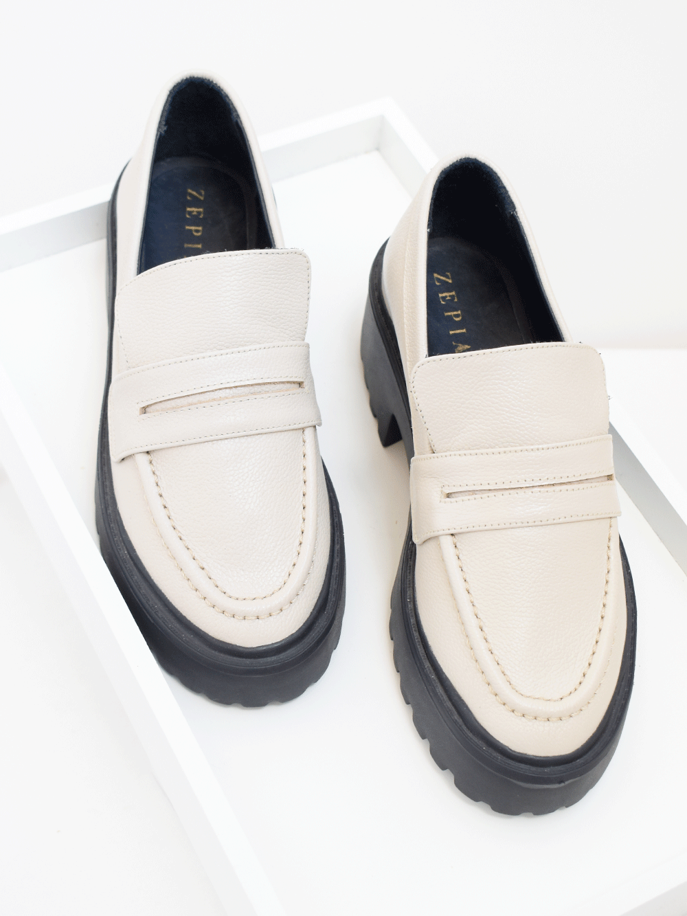 Mocasines Beige Alba