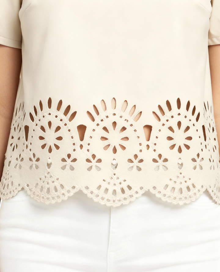 Blusa Cuerina Flores Marfil