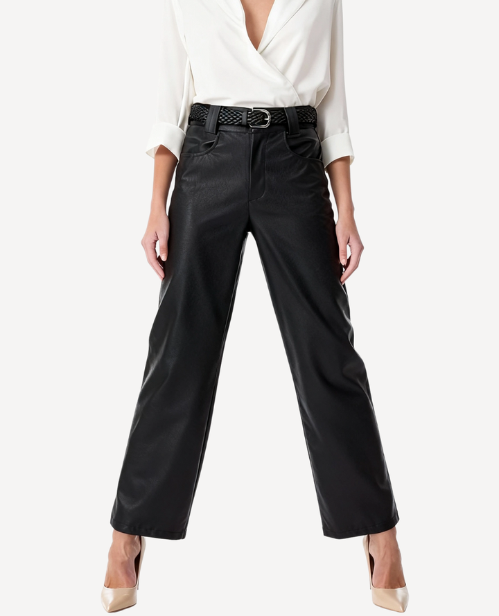Pantalón Wide leg cuero negro correa