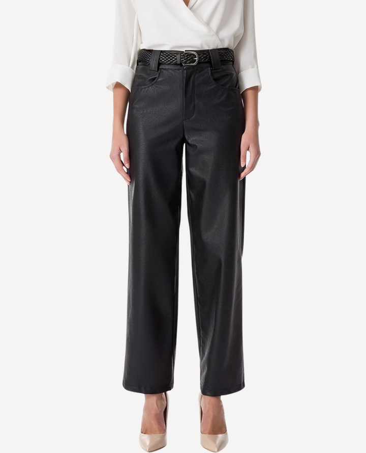 Pantalón Wide leg cuero negro correa