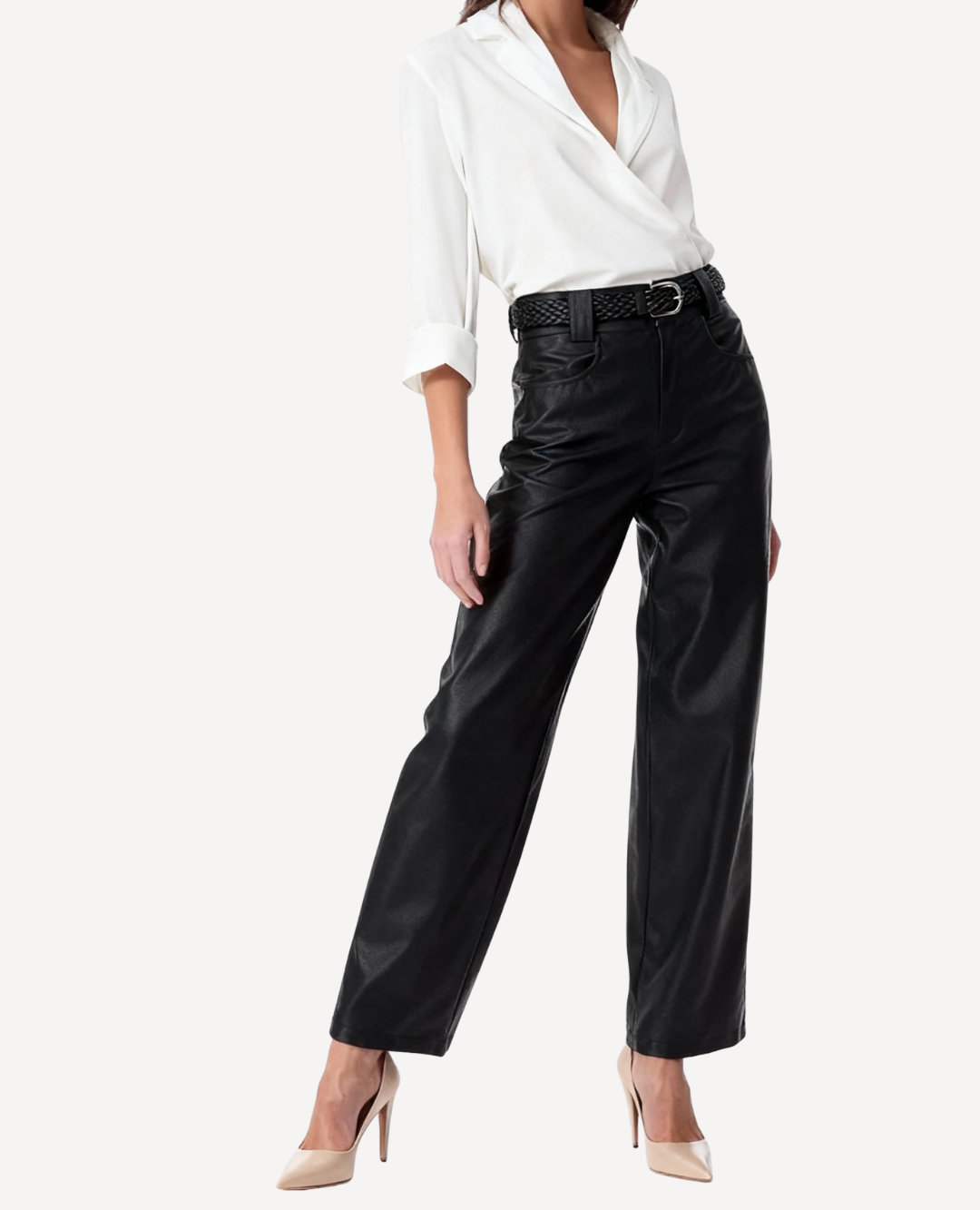 Pantalón Wide leg cuero negro correa