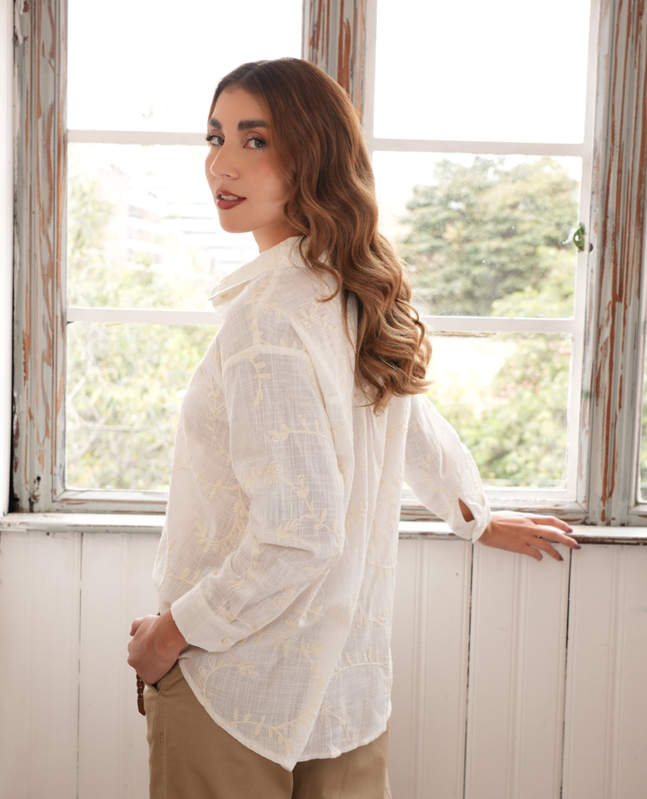 Camisa Lino Bordada Hojas Blanca