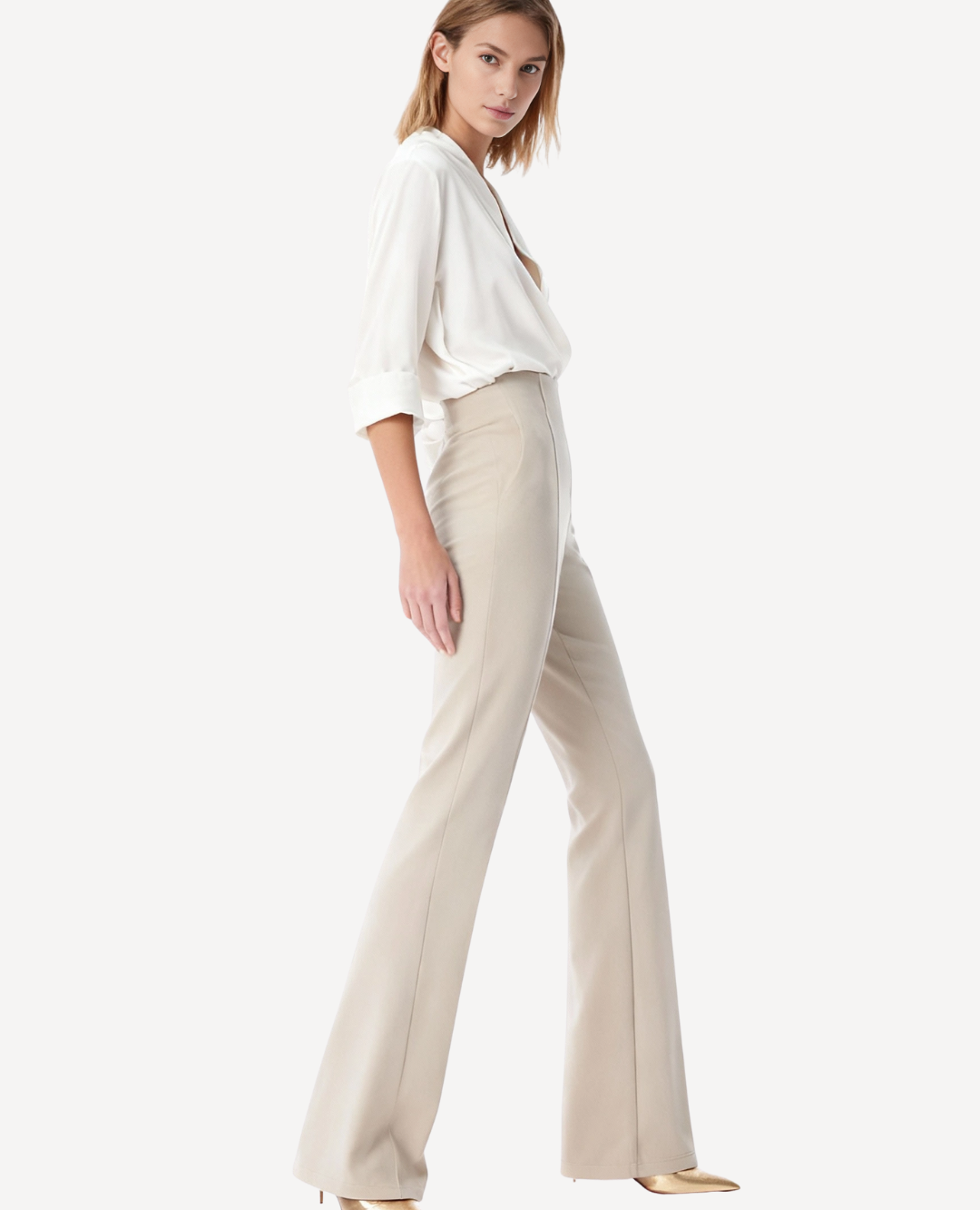 Pantalón gamuza marfil campana
