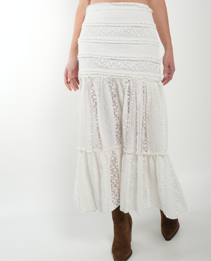 Falda en Blonda Hippie Blanca