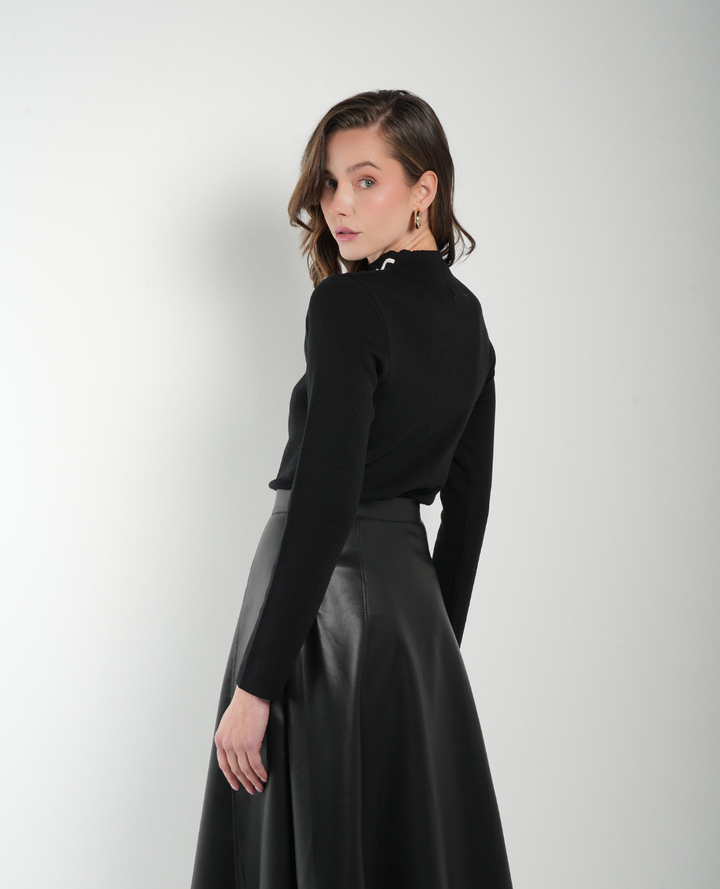 Saco cuello alto Flores Relieve NG