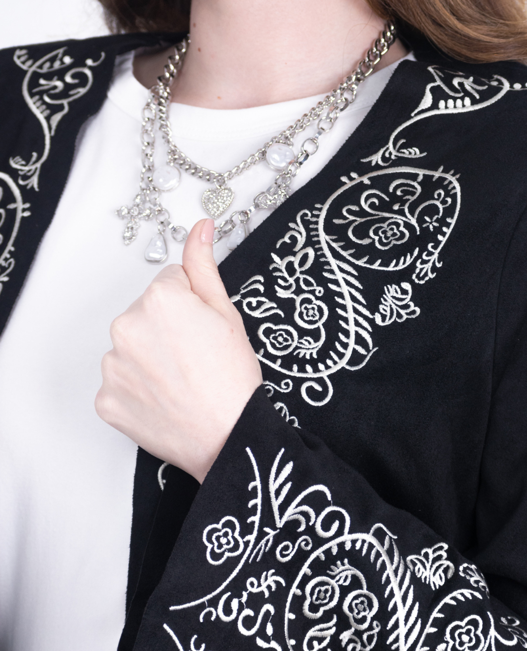 Chaqueta Gamuza Bordada Flecos
