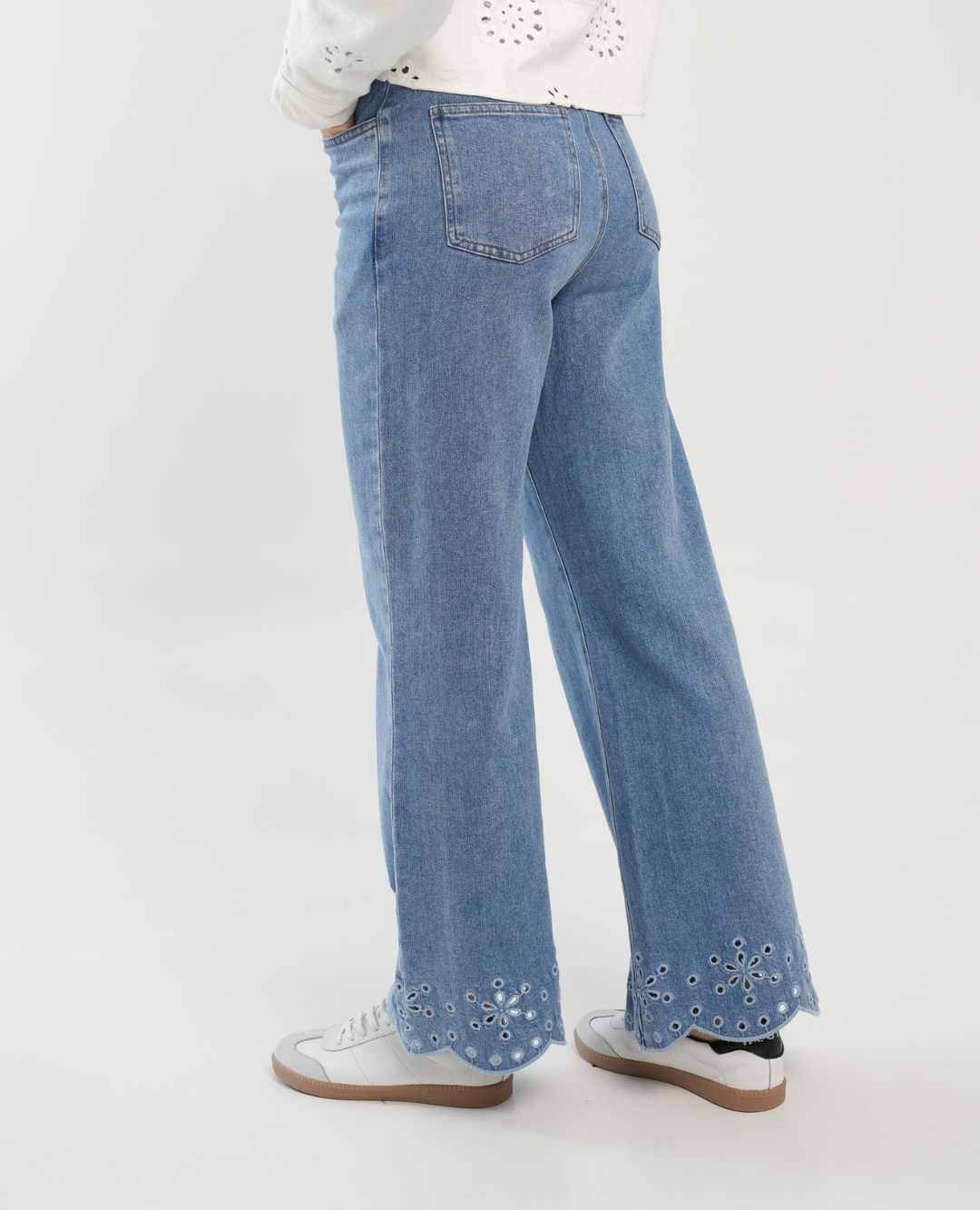 Pantalón Denim Ojalillo Azul