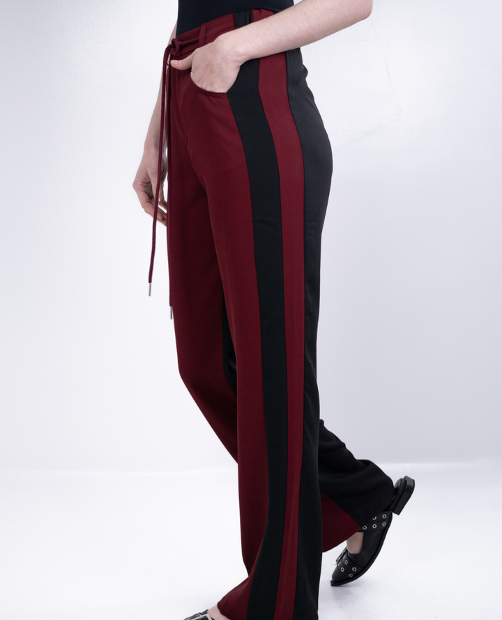 Jogger vinotinto