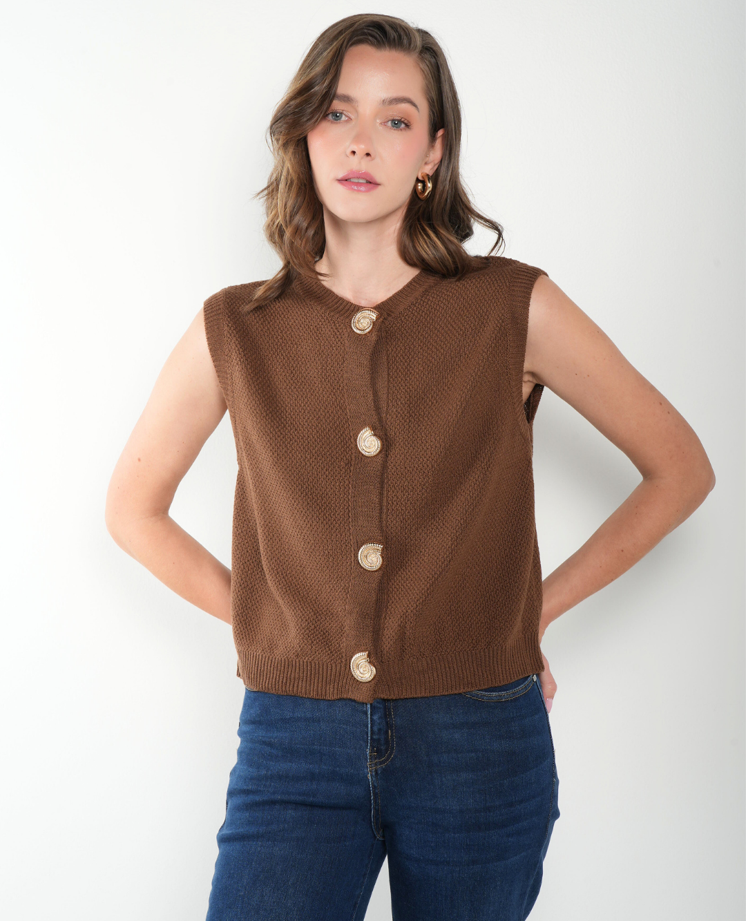 Chaleco Botones Caracol Cafe