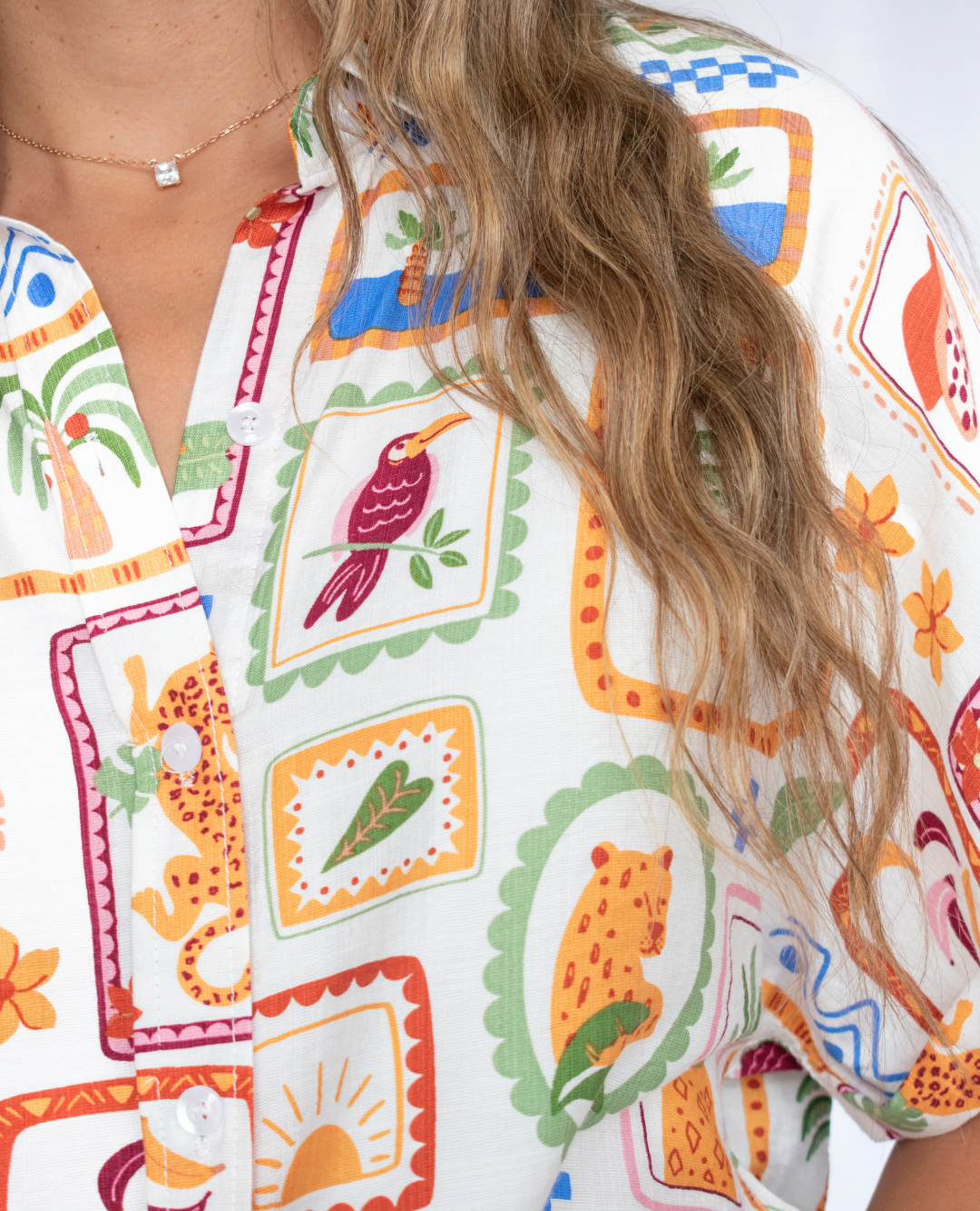 Camisa Estampada Tropical