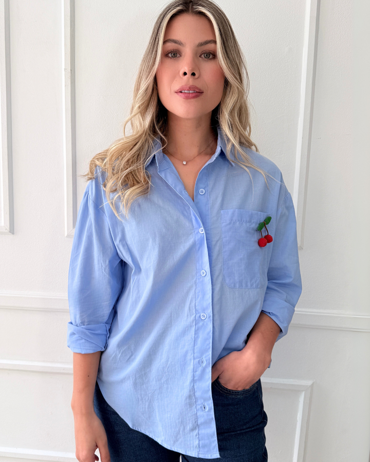 Camisa Clásica Azul Cerezas
