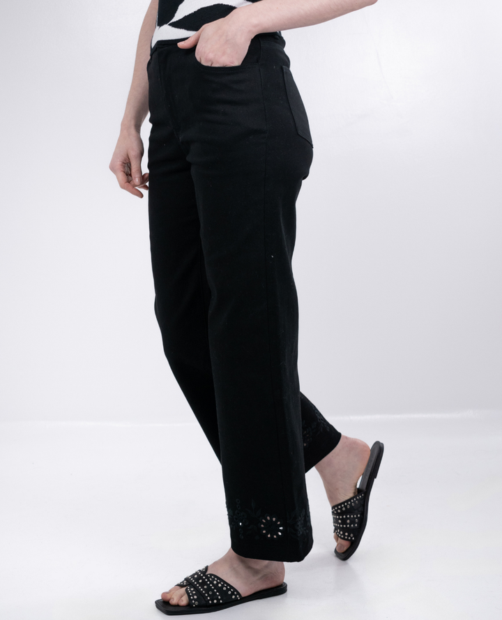 Pantalón Ojalillo Negro