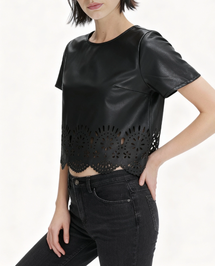 Blusa Cuerina Flores Negra