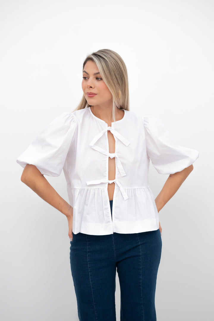 Blusa Popelina Moños Blanca