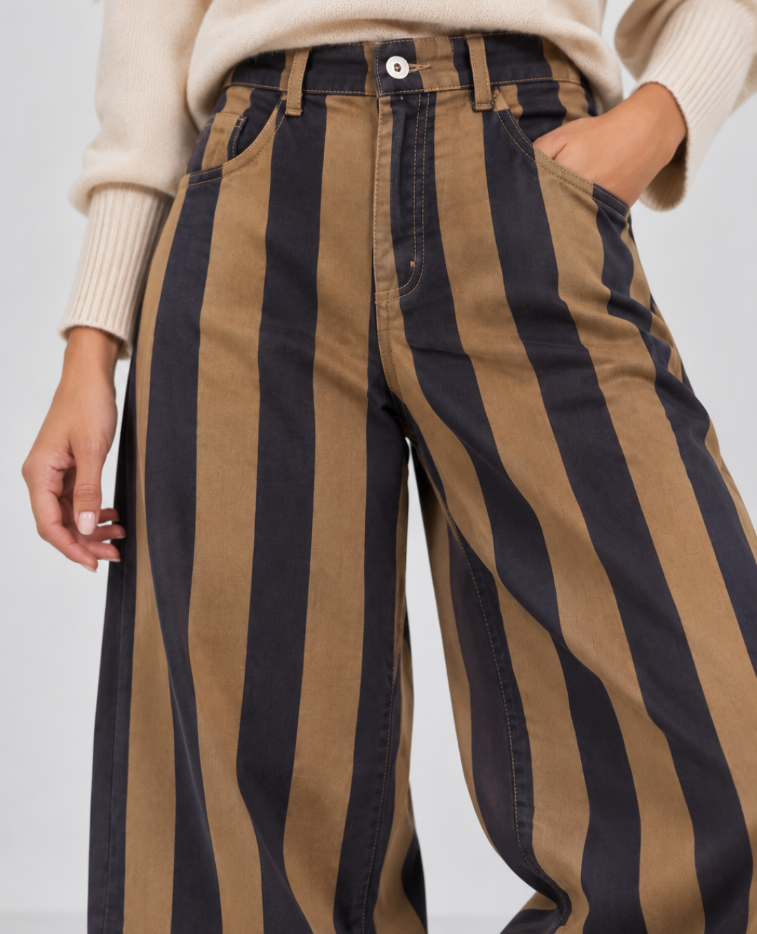 Pantalón Rayas verticales Moca